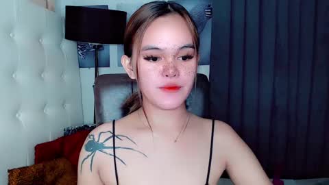 Snapshot of sexxxy_caroline chatting on December 22, 2024, 10:06 am sexxxy_caroline online show from December 22, 2024, 10:06 am