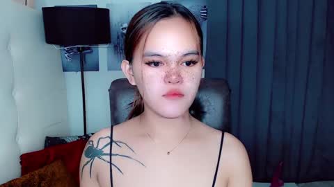 Snapshot of sexxxy_caroline chatting on January 9, 2025, 8:34 am sexxxy_caroline online show from January 9, 2025, 8:34 am