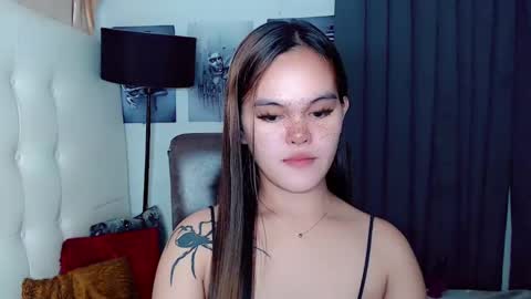 Snapshot of sexxxy_caroline chatting on January 21, 2025, 11:35 am sexxxy_caroline online show from January 21, 2025, 11:35 am
