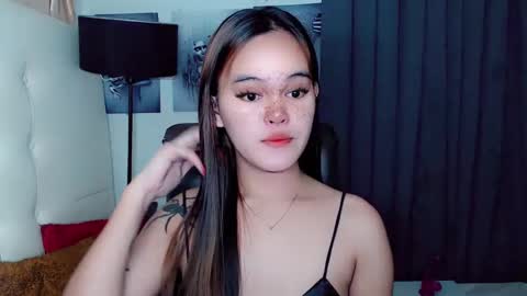 Snapshot of sexxxy_caroline chatting on January 23, 2025, 8:36 am sexxxy_caroline online show from January 23, 2025, 8:36 am