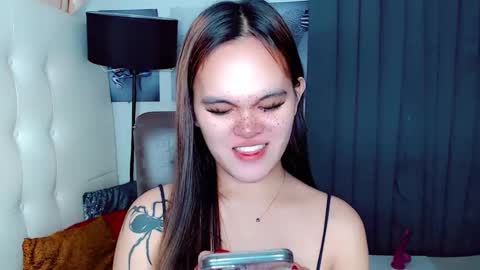 Snapshot of sexxxy_caroline chatting on January 29, 2025, 12:02 pm sexxxy_caroline online show from January 29, 2025, 12:02 pm