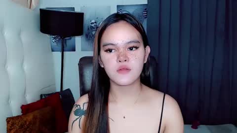 Snapshot of sexxxy_caroline chatting on February 7, 2025, 8:33 am sexxxy_caroline online show from February 7, 2025, 8:33 am