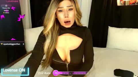 sexxxy_phoenix online show from April 20, 2026, 4:21 pm