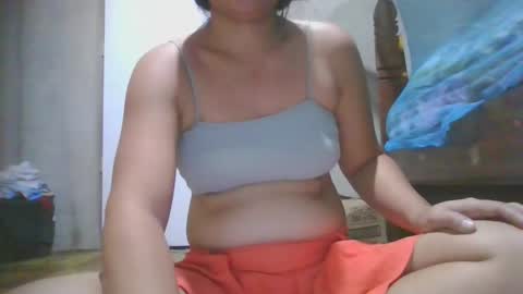 Snapshot of sexxxymomsh chatting on February 23, 2026, 7:00 pm sexxxymomsh online show from February 23, 2026, 7:00 pm