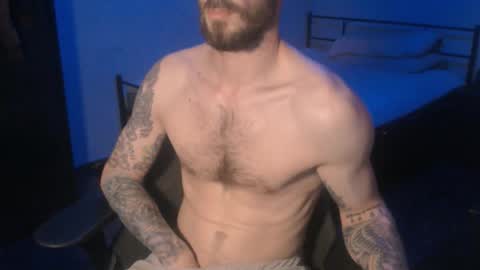 SiuL online show from March 9, 2025, 6:11 pm