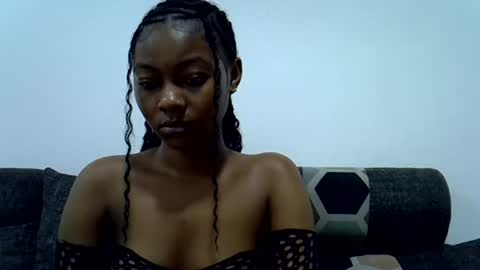 Snapshot of sexxy_divaa chatting on June 17, 2026, 11:01 am vicky online show from June 17, 2026, 11:01 am