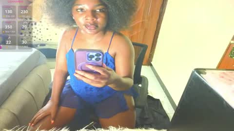 Snapshot of sexxy_mariana chatting on May 19, 2026, 12:05 am sexxy mariana online show from May 19, 2026, 12:05 am