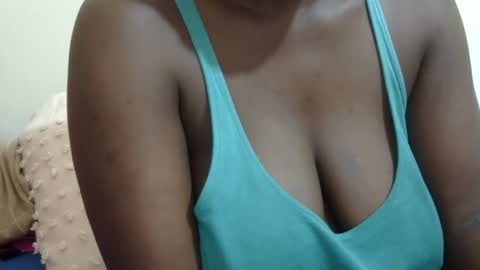 Snapshot of sexxy_maya1 chatting on February 14, 2026, 11:40 am sexxy_maya1 online show from February 14, 2026, 11:40 am