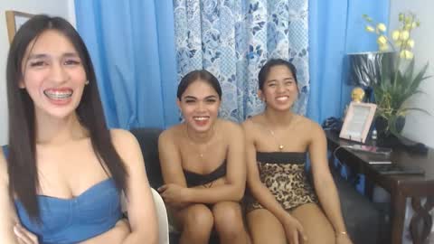sexxyasian_selle4uxxx online show from January 13, 2025, 10:35 pm