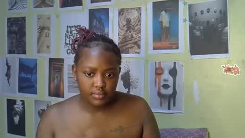 Snapshot of sexxykaree chatting on April 19, 2026, 12:04 pm sexxykaree online show from April 19, 2026, 12:04 pm