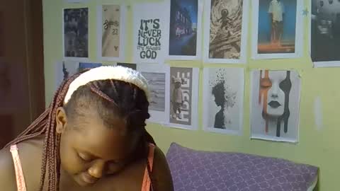 Snapshot of sexxykaree chatting on April 25, 2026, 2:25 pm sexxykaree online show from April 25, 2026, 2:25 pm