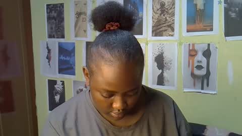 Snapshot of sexxykaree chatting on April 28, 2026, 9:25 am sexxykaree online show from April 28, 2026, 9:25 am