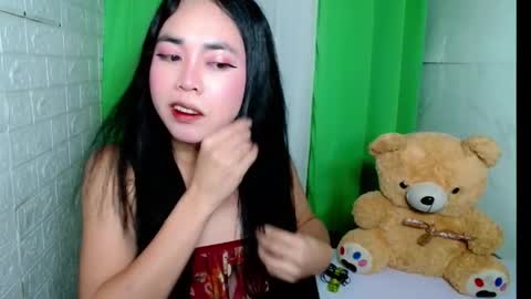 Jessica online show from April 26, 2026, 5:32 pm