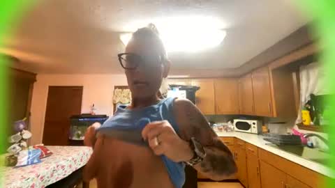 Snapshot of sexy4uenvy chatting on July 17, 2026, 2:07 am sexy4uenvy online show from July 17, 2026, 2:07 am