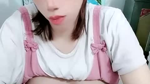 sexy8685 online show from April 30, 2026, 9:48 am