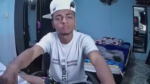 Sebastian online show from April 17, 2026, 10:35 pm