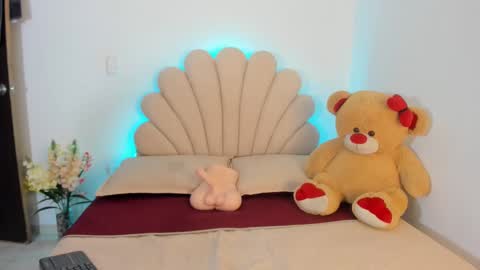 LUXURY online show from January 7, 2025, 6:35 pm