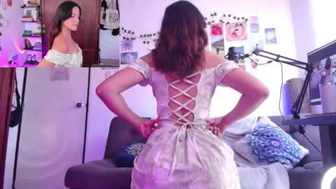 sexy__emma online show from October 14, 2025, 4:52 pm