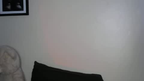 sexy_aluna online show from October 9, 2025, 5:22 pm