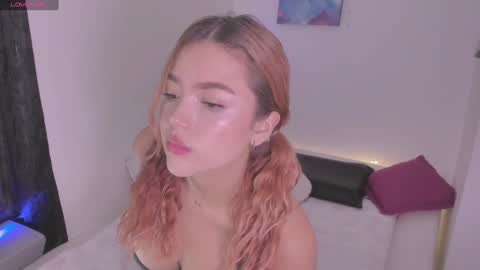 Snapshot of sexy_and_naughty_girl chatting on February 5, 2025, 6:59 pm Lucy Annyy online show from February 5, 2025, 6:59 pm