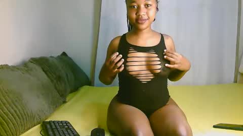 Snapshot of sexy_ariana_2 chatting on October 15, 2025, 10:37 am Ariana online show from October 15, 2025, 10:37 am