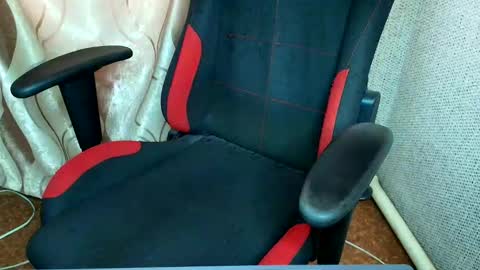 Snapshot of sexy_as_fuck_ chatting on November 18, 2025, 11:25 am Jessica Face only in pvt or in snapchat Dont ask more.... online show from November 18, 2025, 11:25 am