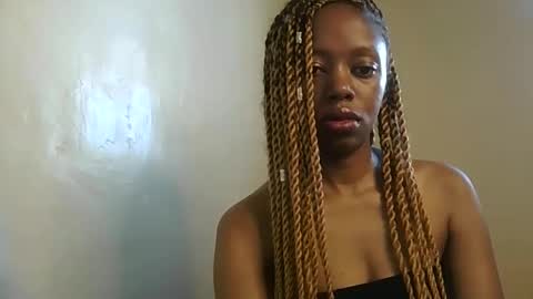 sexy_banny4 online show from April 3, 2026, 12:47 pm