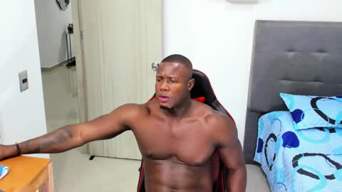 Snapshot of sexy_blackman chatting on February 27, 2025, 6:07 am sexy blackman online show from February 27, 2025, 6:07 am