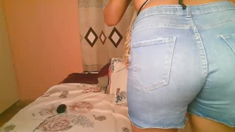 sexy_bluegirl online show from November 17, 2025, 3:29 pm