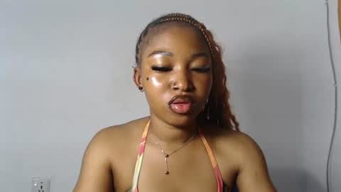 Snapshot of sexy_bluey247 chatting on June 25, 2026, 5:07 am sexy_bluey247 online show from June 25, 2026, 5:07 am