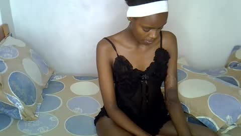 Snapshot of sexy_charliee chatting on February 1, 2026, 1:31 pm sexy_charliee online show from February 1, 2026, 1:31 pm