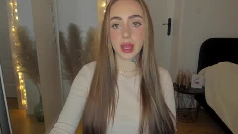 C o r a l i e online show from January 7, 2026, 11:56 am