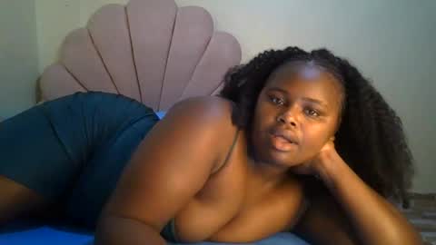 Snapshot of sexy_corn chatting on May 21, 2026, 7:37 am Connie online show from May 21, 2026, 7:37 am