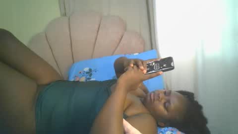 Snapshot of sexy_corn chatting on May 26, 2026, 6:42 am Connie online show from May 26, 2026, 6:42 am