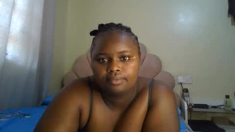 Snapshot of sexy_corn chatting on June 4, 2026, 7:03 am Connie online show from June 4, 2026, 7:03 am