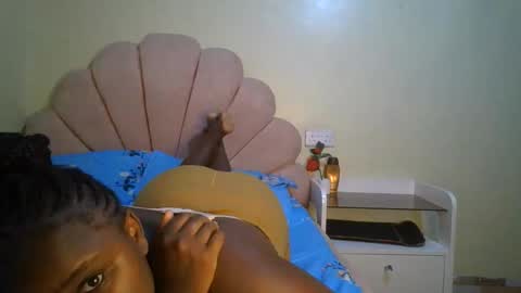 Snapshot of sexy_corn chatting on June 8, 2026, 5:30 am Connie online show from June 8, 2026, 5:30 am