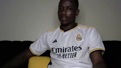 Snapshot of sexy_couple412048 chatting on December 25, 2024, 10:28 am obed and immy online show from December 25, 2024, 10:28 am