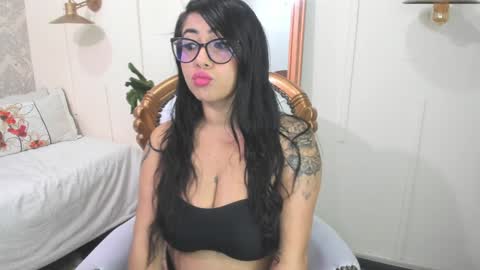  C R I S T A L  online show from December 3, 2024, 12:13 am