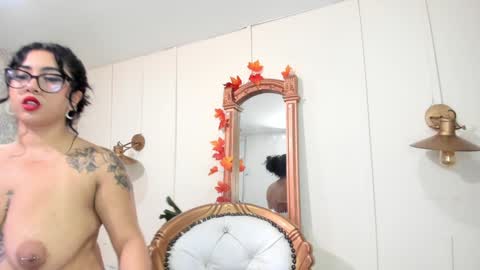  C R I S T A L  online show from December 18, 2024, 6:53 am