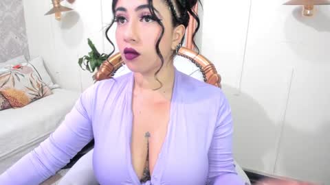  C R I S T A L  online show from January 5, 2025, 2:49 am