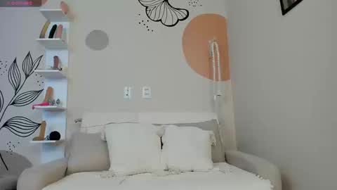 Snapshot of sexy_cutiie chatting on September 9, 2025, 2:38 pm Carol online show from September 9, 2025, 2:38 pm