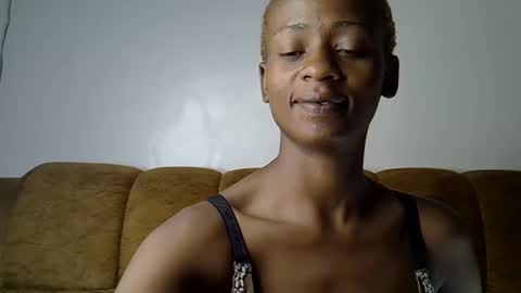 Ellahh online show from February 26, 2026, 1:37 am