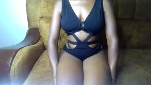 Snapshot of sexy_ellahh chatting on May 15, 2026, 11:56 pm Ellahh online show from May 15, 2026, 11:56 pm