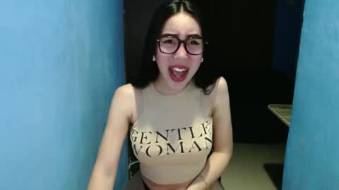 Snapshot of sexy_emily92 chatting on March 3, 2026, 12:22 pm sexy_emily92 online show from March 3, 2026, 12:22 pm