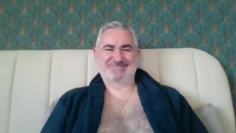 Snapshot of sexy_italiandaddy chatting on April 20, 2026, 5:43 am Antonio online show from April 20, 2026, 5:43 am