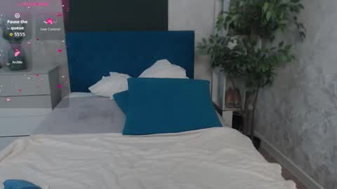 Jennifer online show from March 25, 2026, 9:59 am