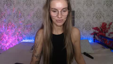 Sexy Juliaxo online show from September 19, 2025, 2:35 am