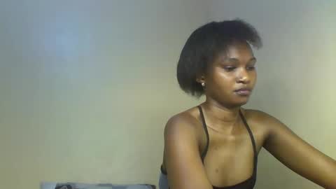 Snapshot of sexy_kaly chatting on October 2, 2025, 12:56 pm Sexy kaly online show from October 2, 2025, 12:56 pm
