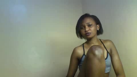 Snapshot of sexy_kaly chatting on October 31, 2025, 2:07 pm Sexy kaly online show from October 31, 2025, 2:07 pm