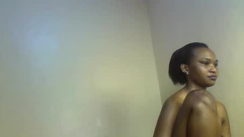 Snapshot of sexy_kaly chatting on November 2, 2025, 12:40 pm Sexy kaly online show from November 2, 2025, 12:40 pm